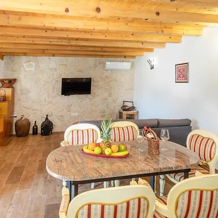 Stunning In With Wifi