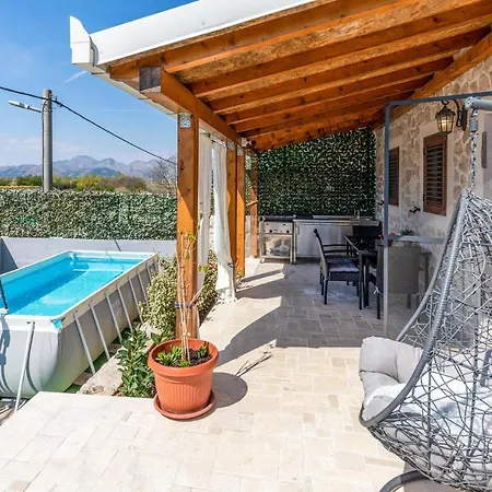 Stunning In With Wifi