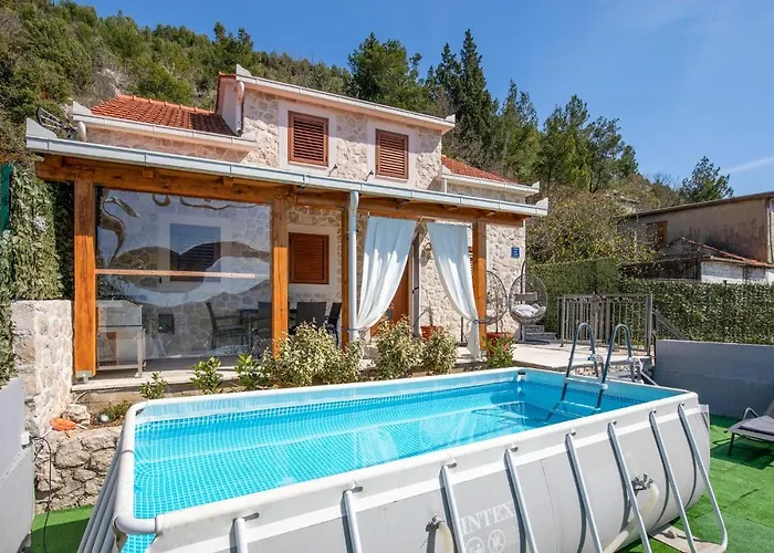 Casa de Férias Stunning In With Wifi Mliniste